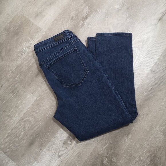 Denver Hayes Curvy Straight Ladies Size 14/30 Medium Wash Jeans - Picture 13 of 16